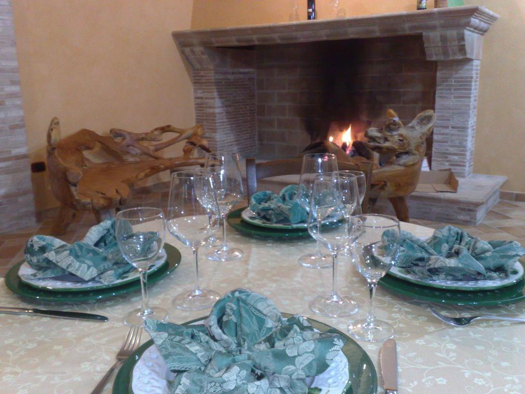 Lenola Agriturismo Collecamminoヴィラ エクステリア 写真
