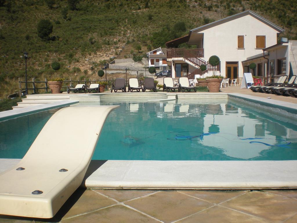 Lenola Agriturismo Collecamminoヴィラ エクステリア 写真